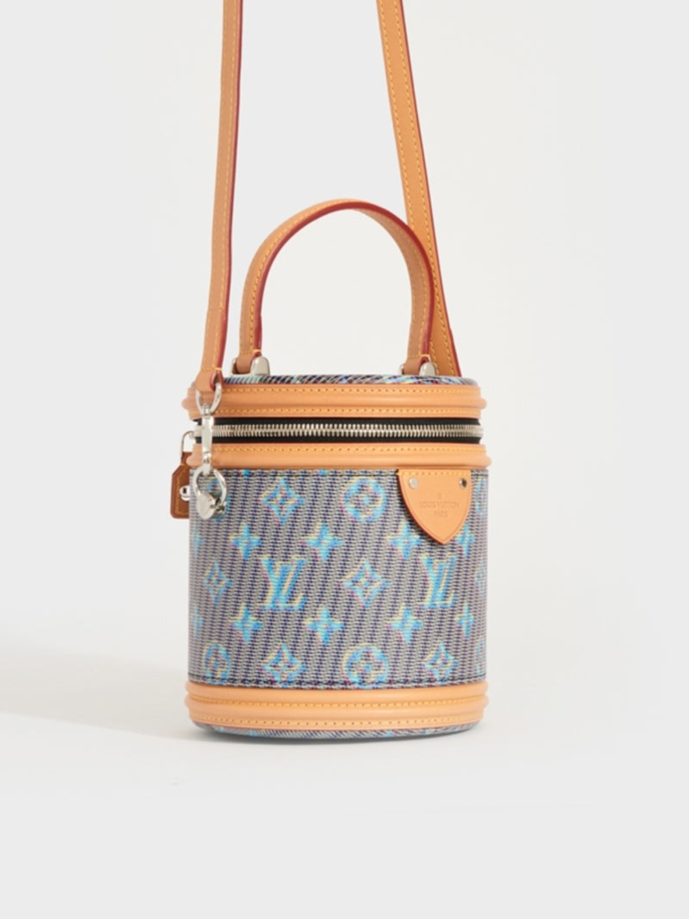 LiKE NEW!!! Rare! Louis Vuitton Cannes Bag in Damier Monogram Blue LV Pop Canvas - Picture 9 of 16